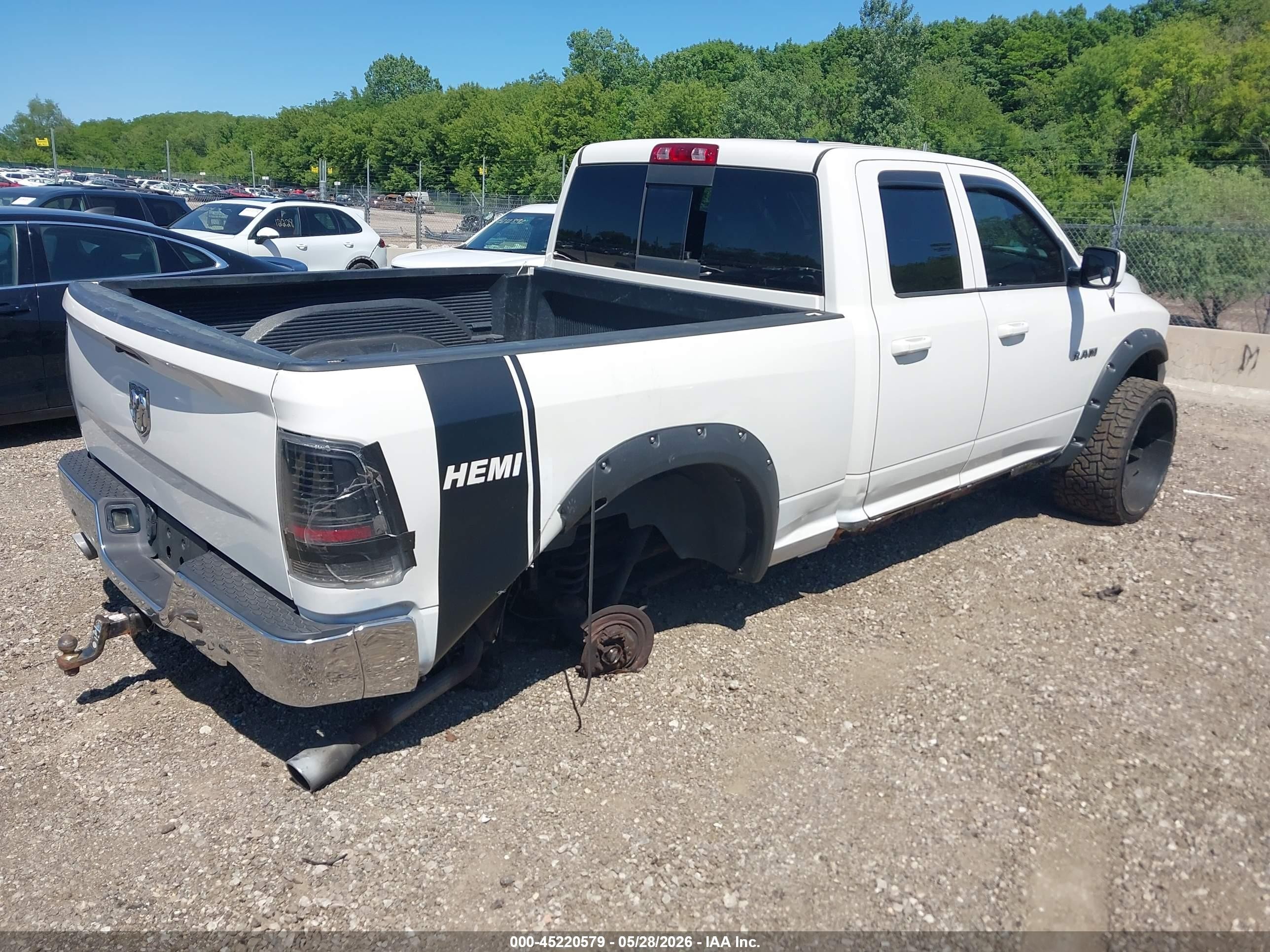 2009 Dodge Ram 1500 Slt/sport/trx White vin: 1D3HV18TX9S753956