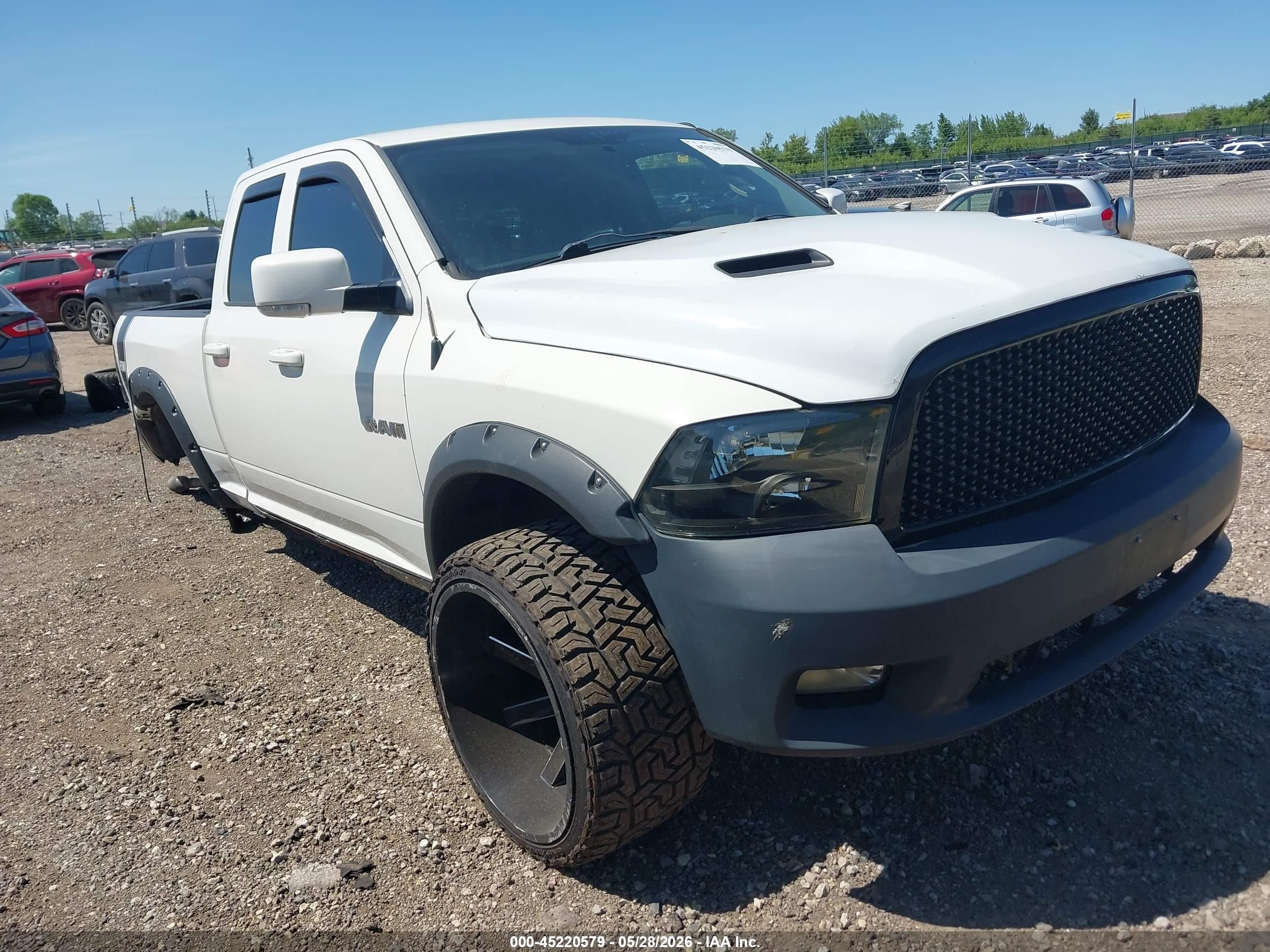 2009 Dodge Ram 1500 Slt/sport/trx White vin: 1D3HV18TX9S753956