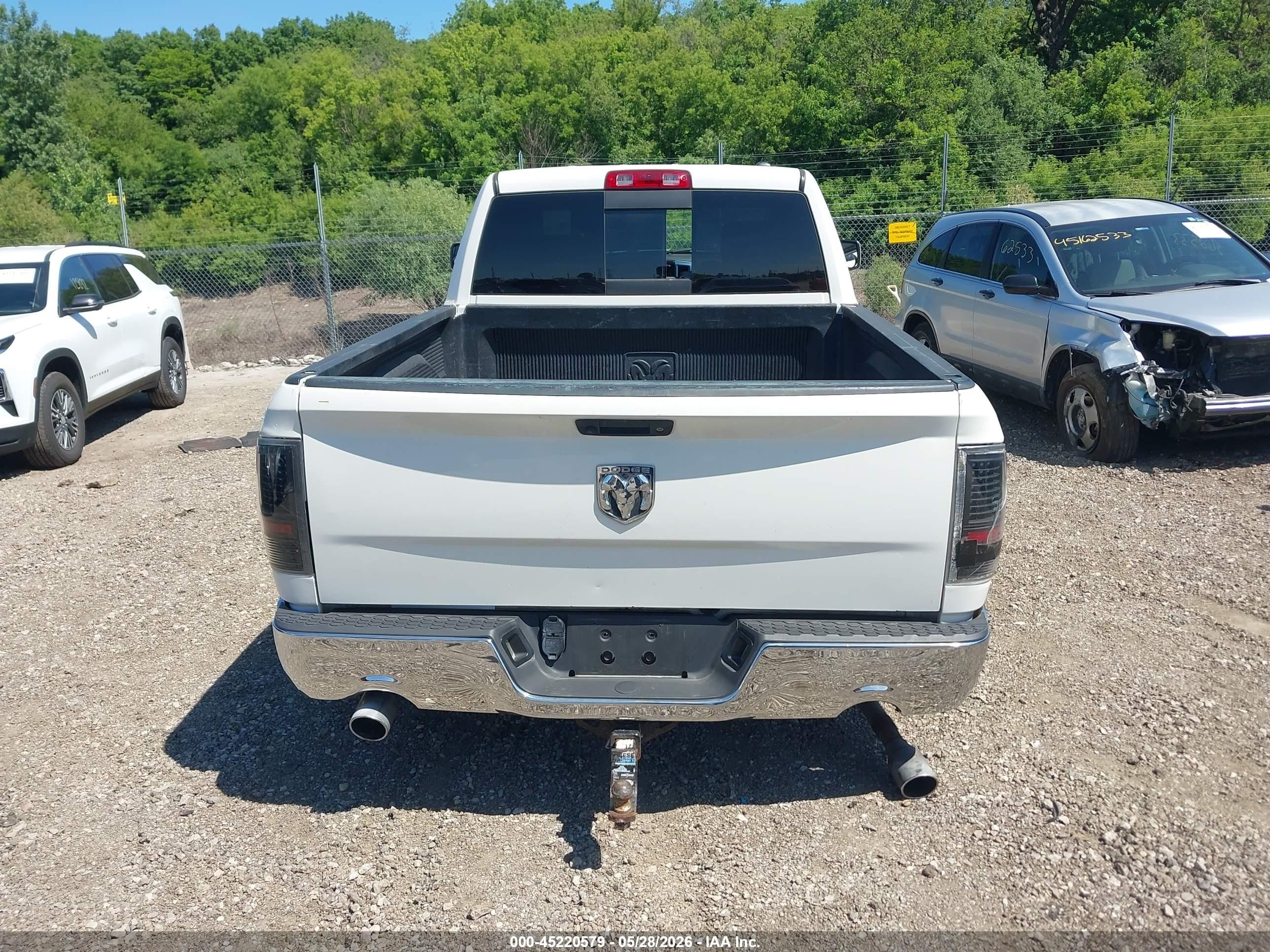 2009 Dodge Ram 1500 Slt/sport/trx White vin: 1D3HV18TX9S753956