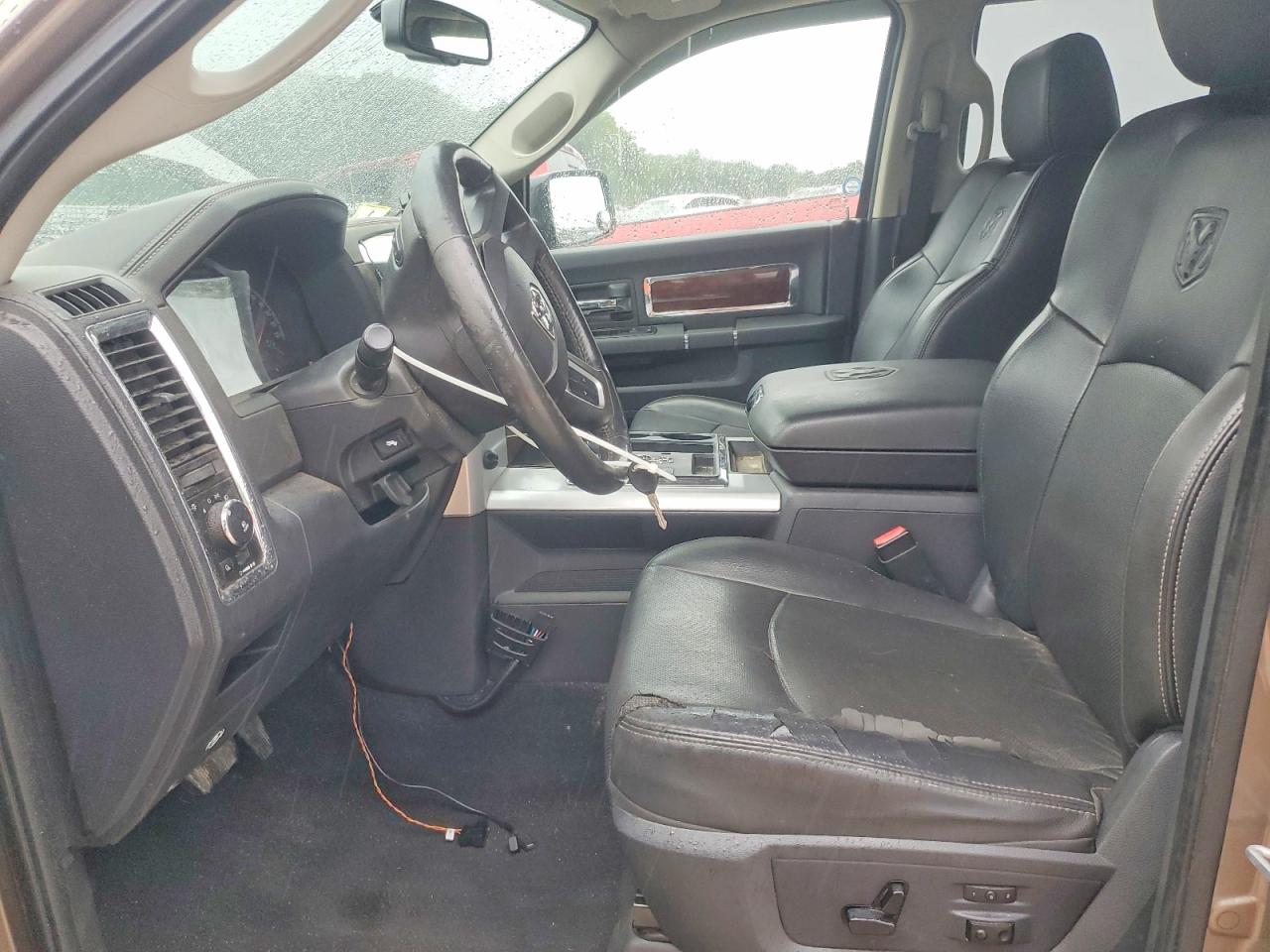 2009 Dodge Ram 1500 Желто-коричневый vin: 1D3HV18TX9S763399