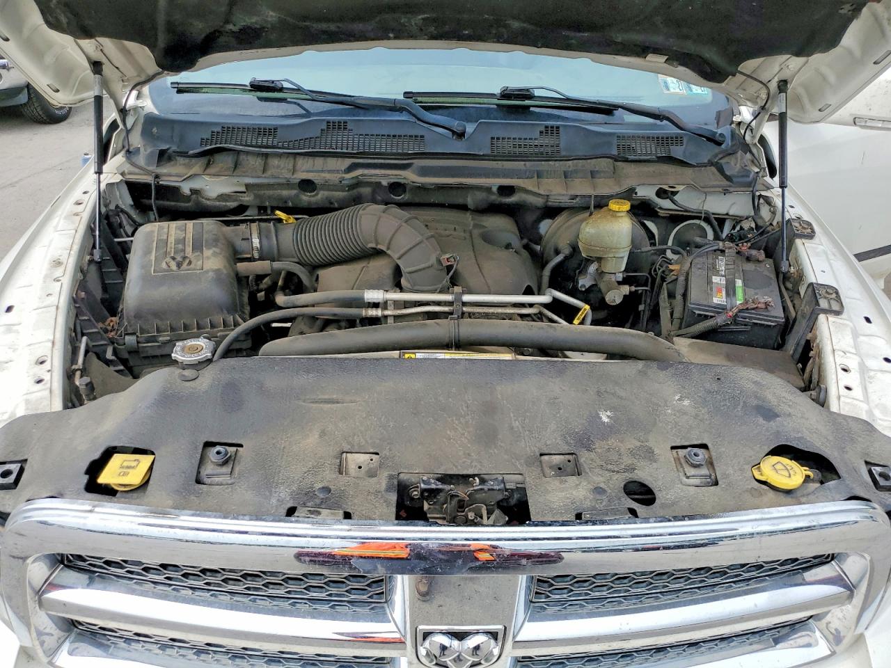 2009 Dodge Ram 1500 White vin: 1D3HV18TX9S776590