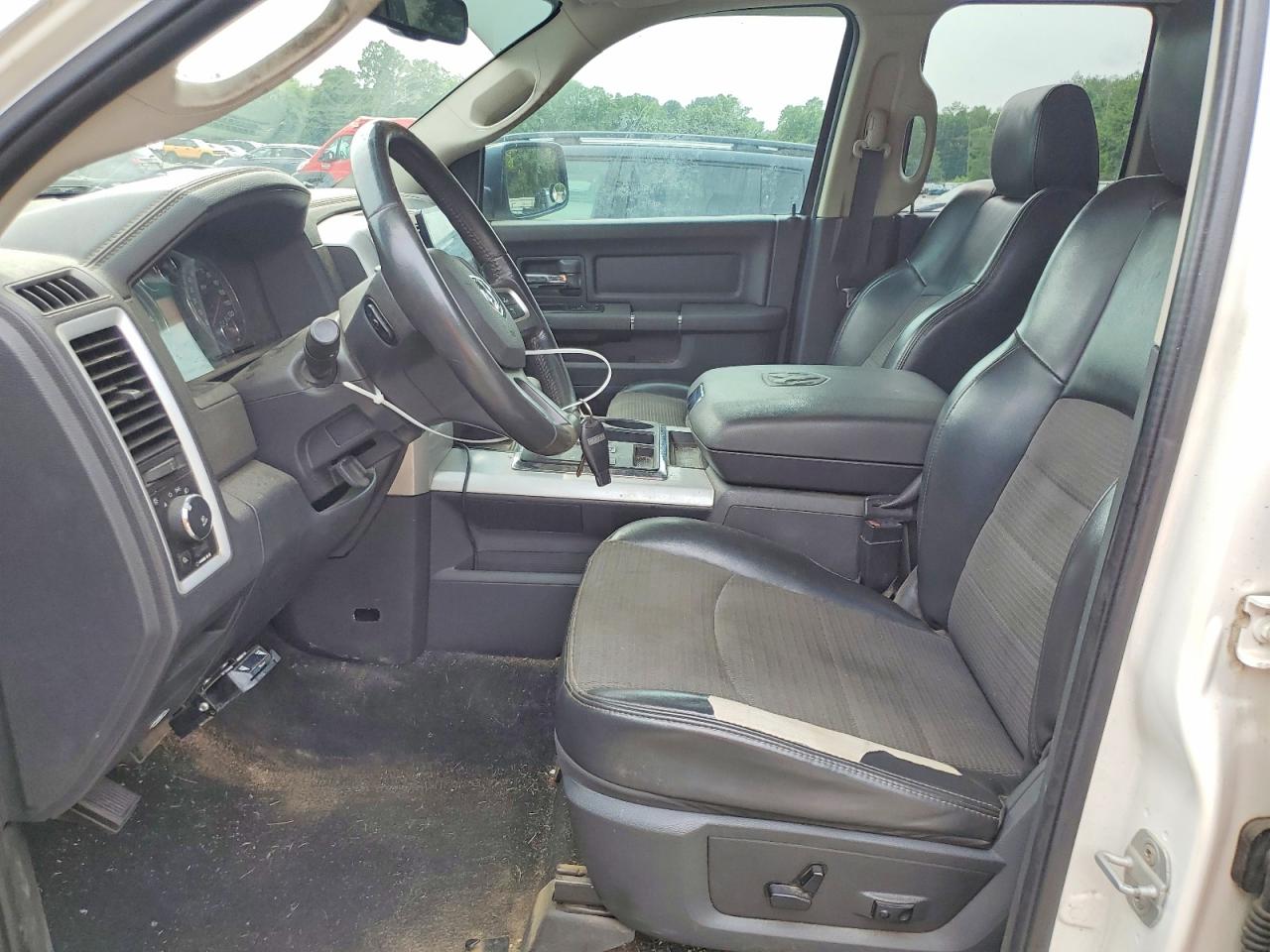 2009 Dodge Ram 1500 White vin: 1D3HV18TX9S776590