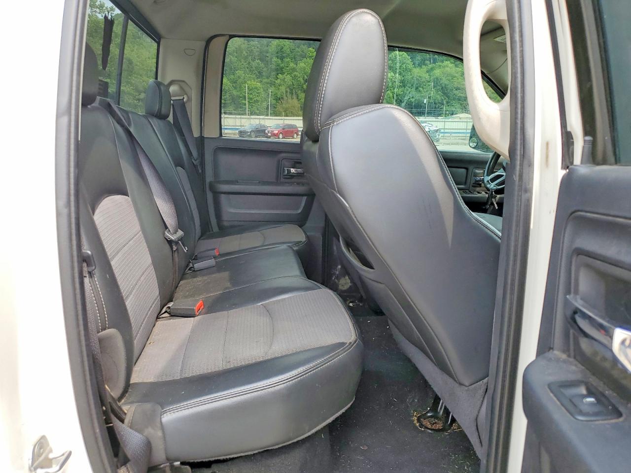 2009 Dodge Ram 1500 White vin: 1D3HV18TX9S776590