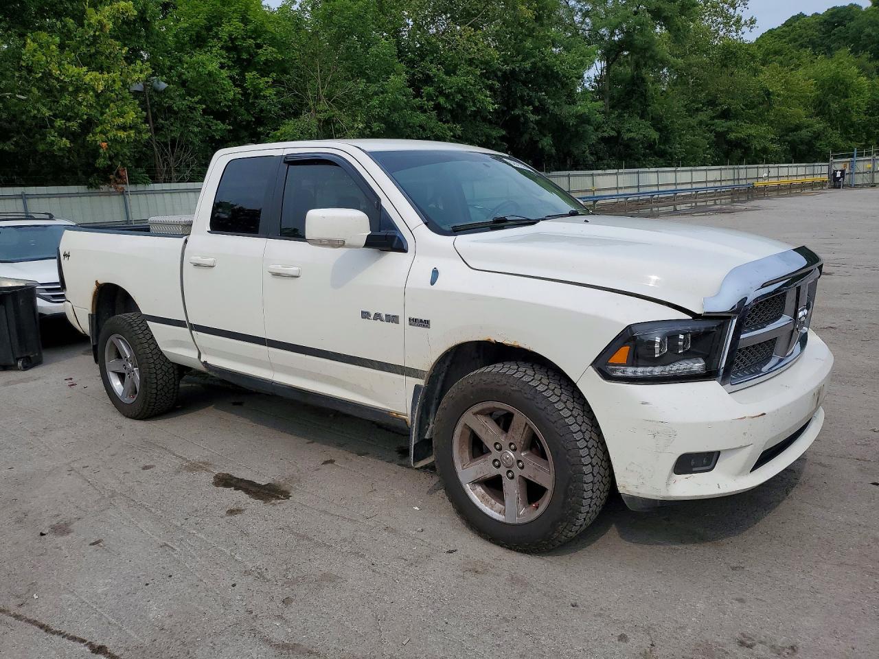 2009 Dodge Ram 1500 White vin: 1D3HV18TX9S776590
