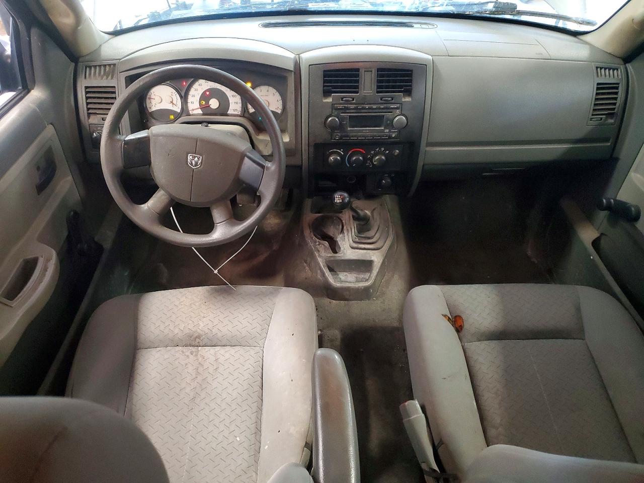 2007 Dodge Dakota Quad Gray vin: 1D3HW28K47S118142