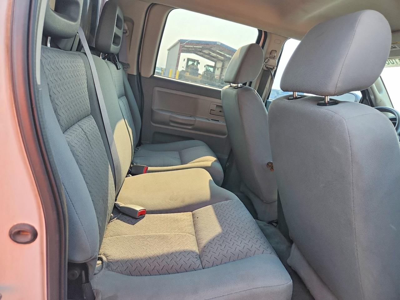2007 Dodge Dakota Quad White vin: 1D3HW28K87S205994