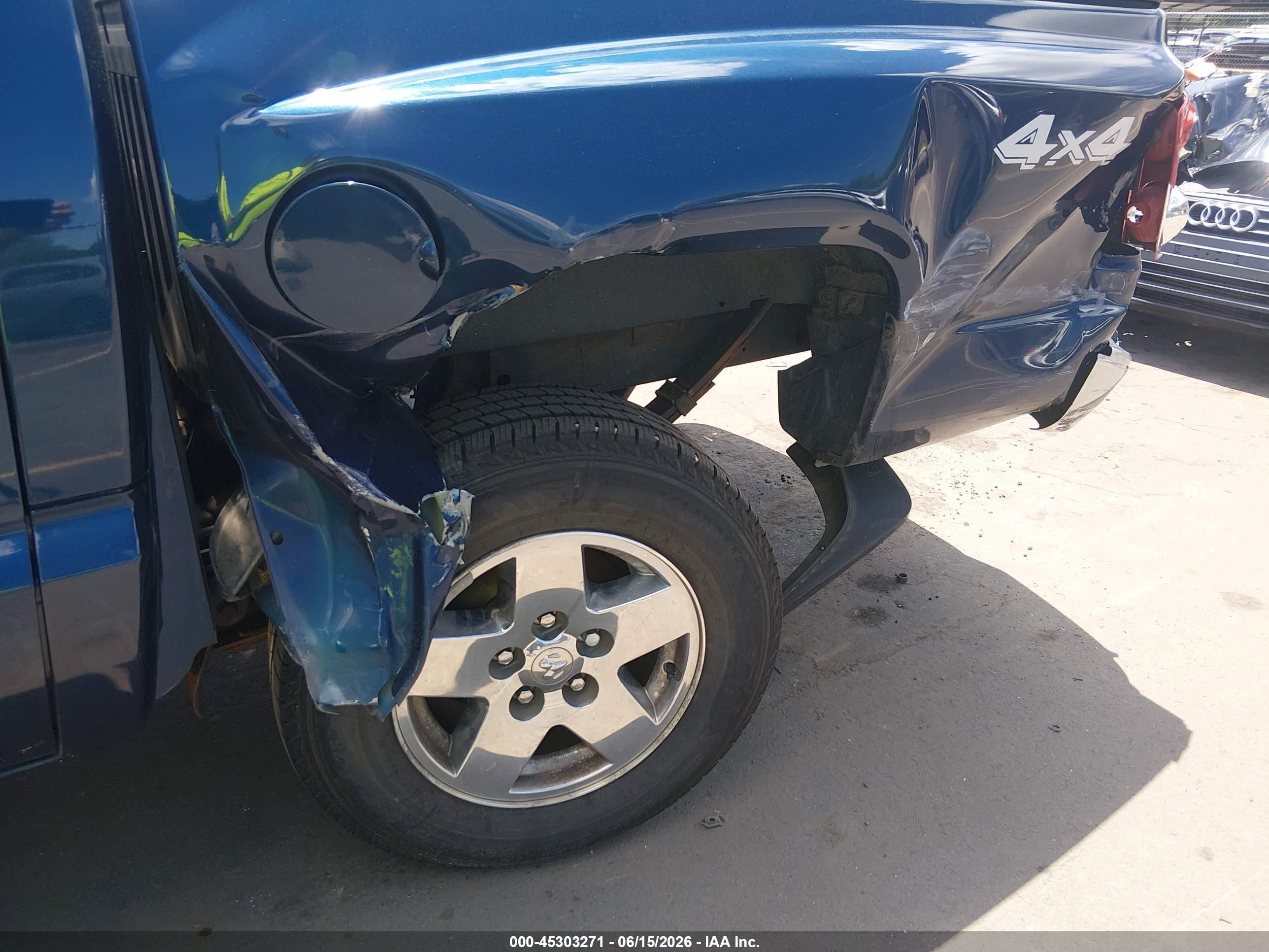 2005 Dodge Dakota Laramie Blue vin: 1D3HW58J05S294188