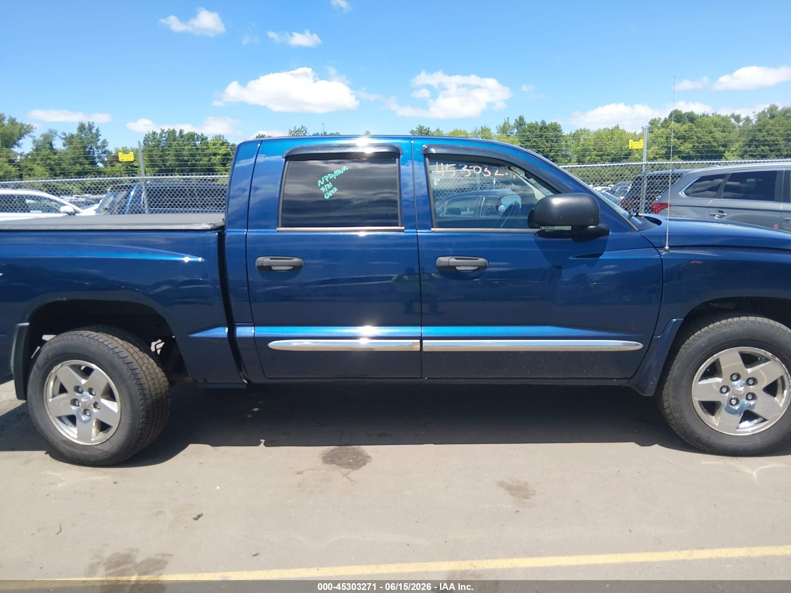 2005 Dodge Dakota Laramie Blue vin: 1D3HW58J05S294188