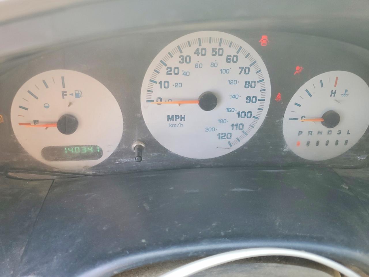 2003 Dodge Caravan C/v White vin: 1D4GP21363B340022