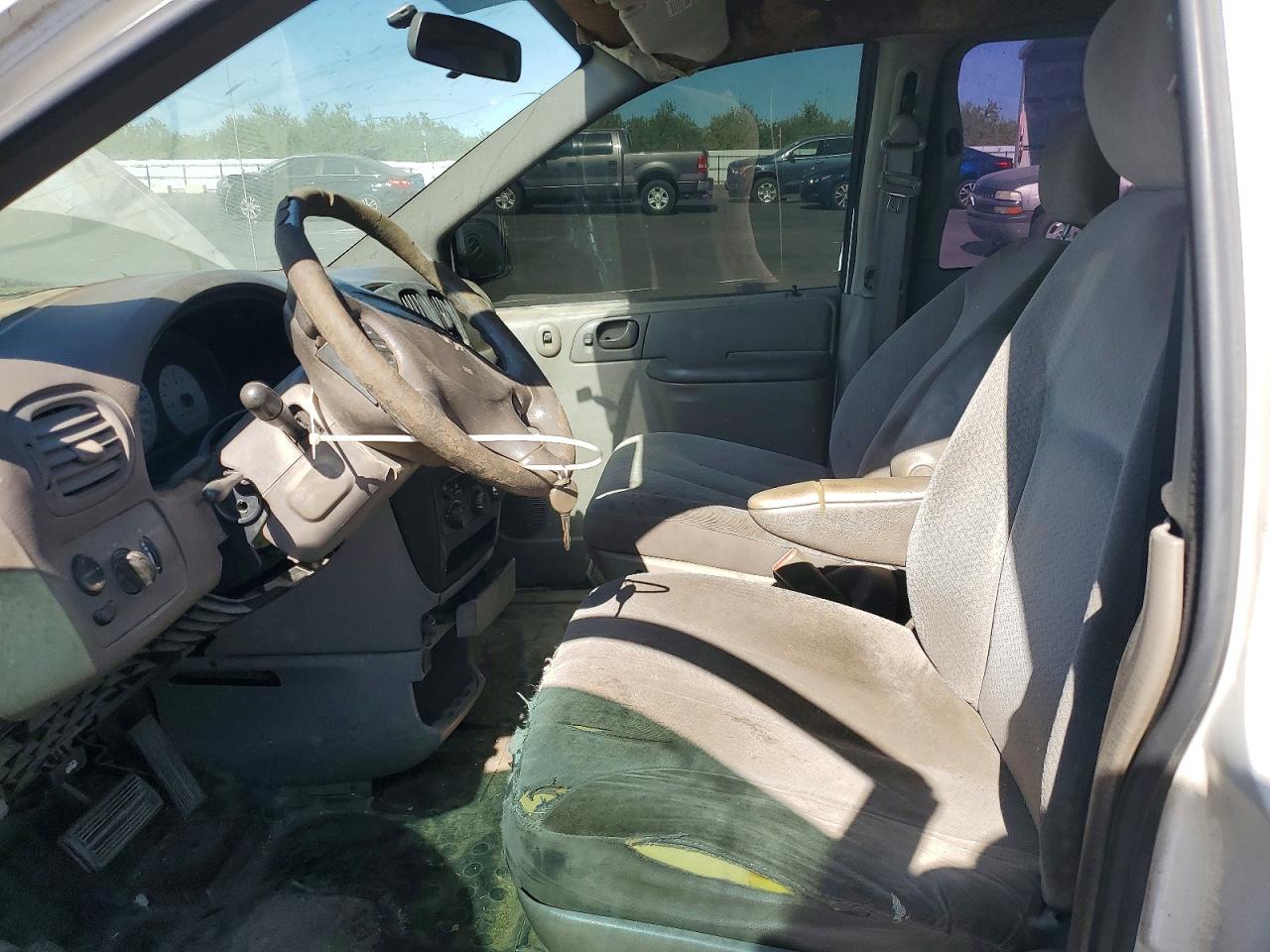 2003 Dodge Caravan C/v White vin: 1D4GP21363B340022