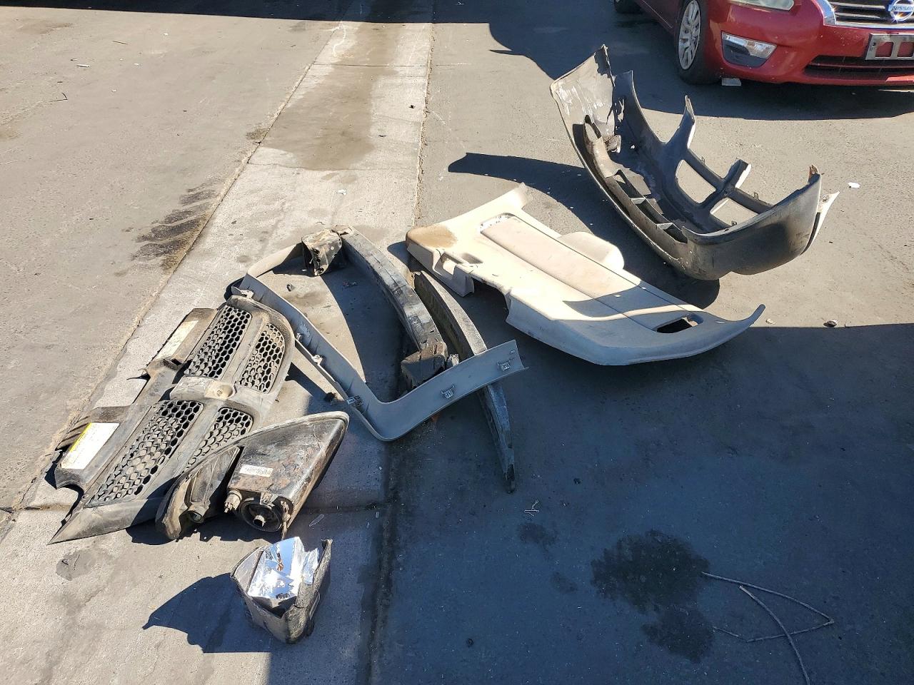 2003 Dodge Caravan C/v White vin: 1D4GP21363B340022