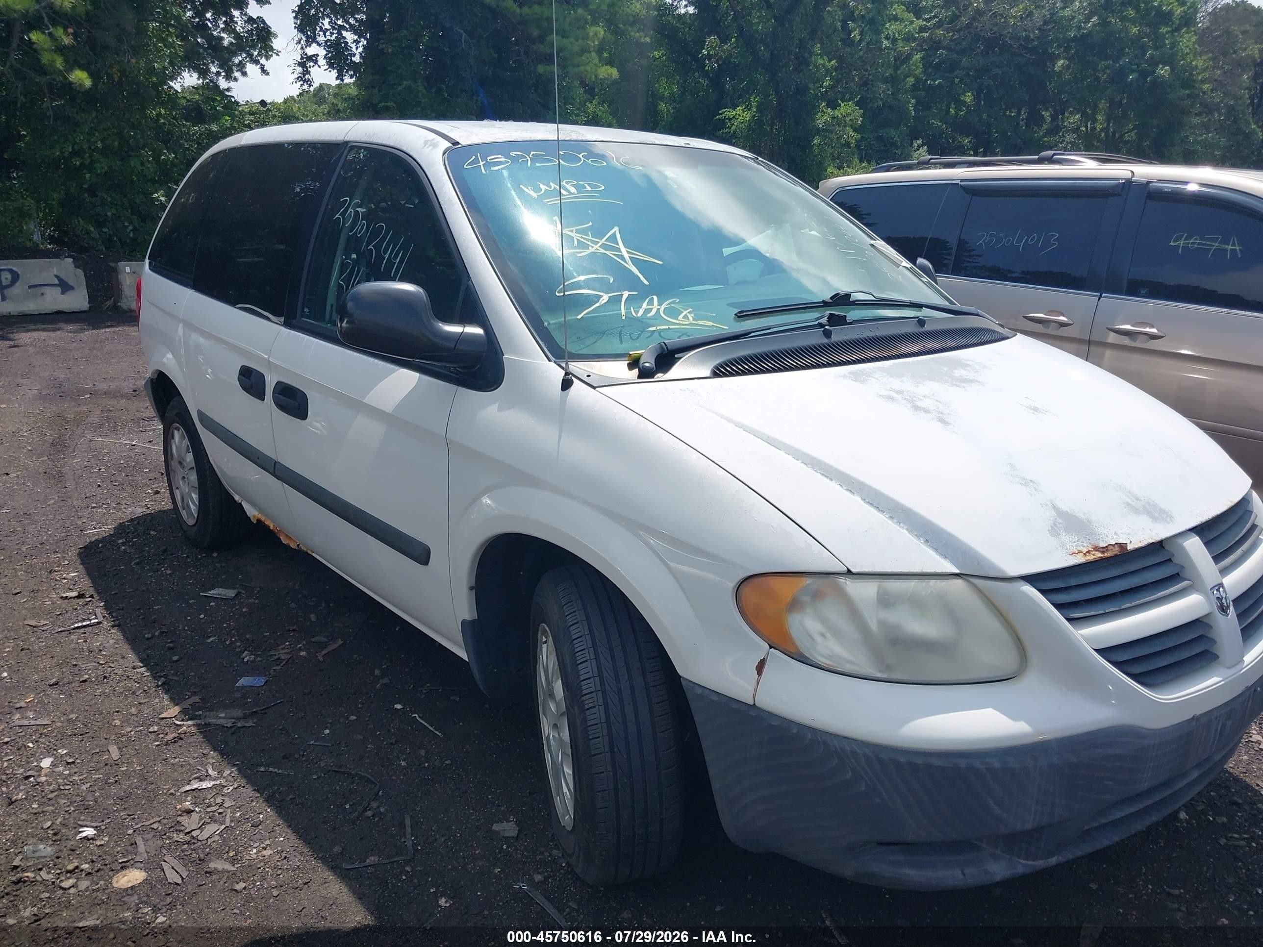 2005 Dodge Caravan Cv White vin: 1D4GP21R55B227976