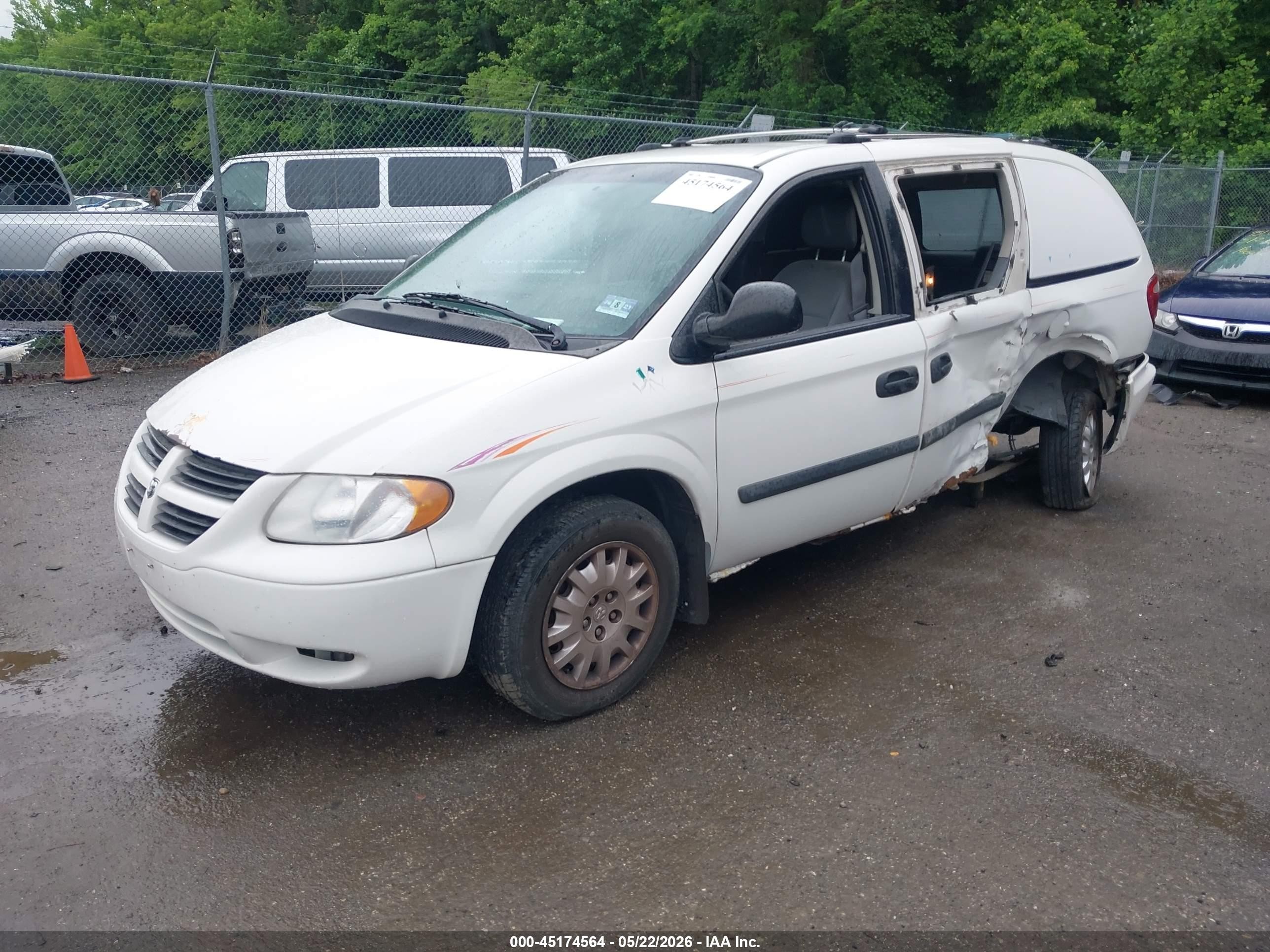 2006 Dodge Grand Caravan Cv White vin: 1D4GP23R06B590443