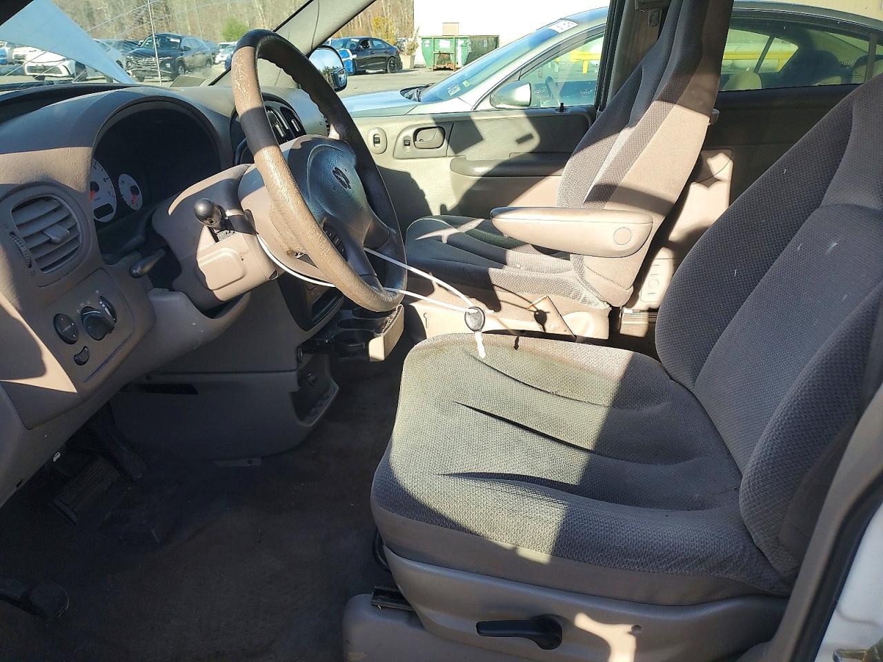 2003 Dodge Grand Caravan Se White vin: 1D4GP24313B223363