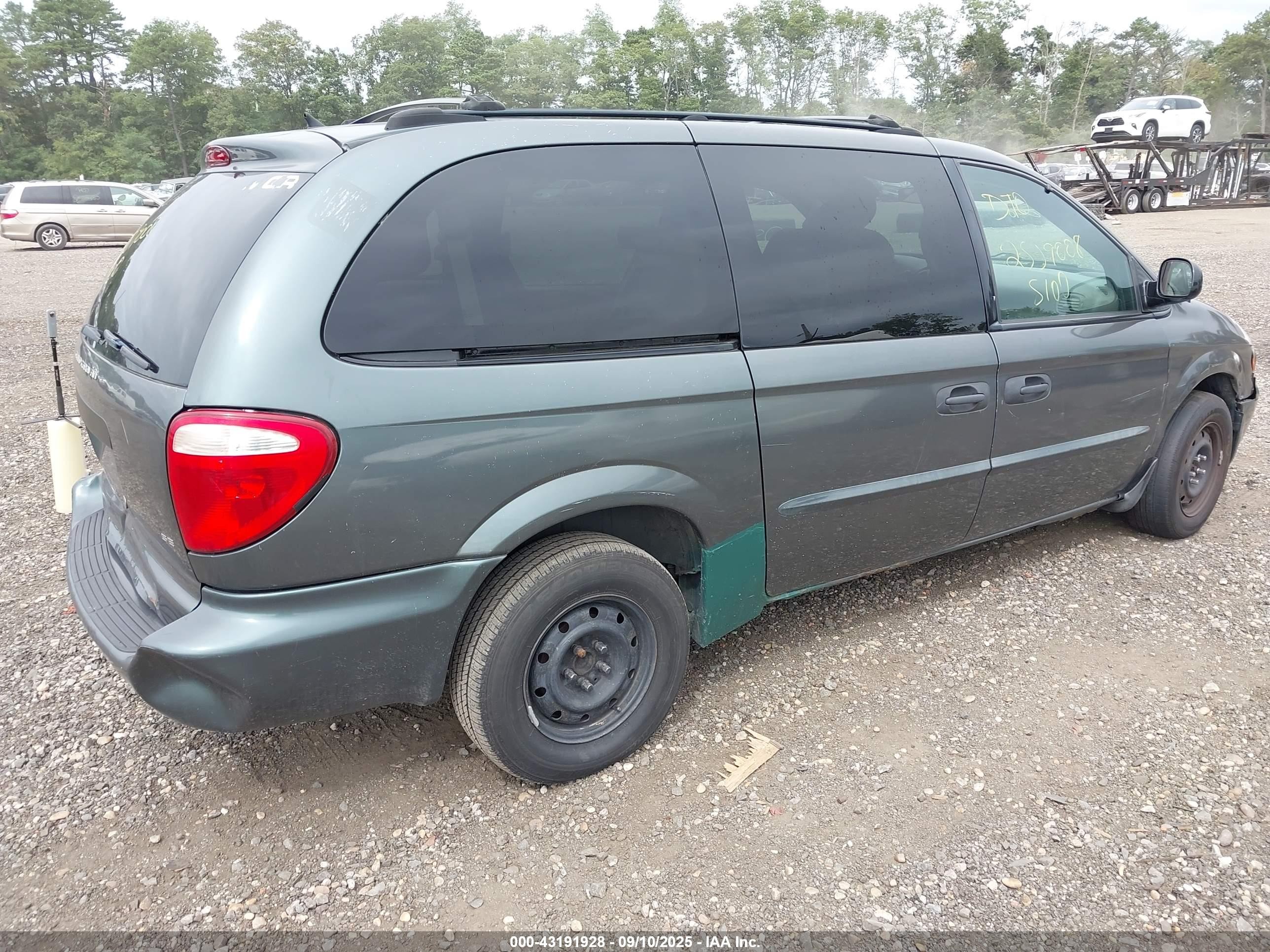 2003 Dodge Grand Caravan Se Green vin: 1D4GP24333B312447