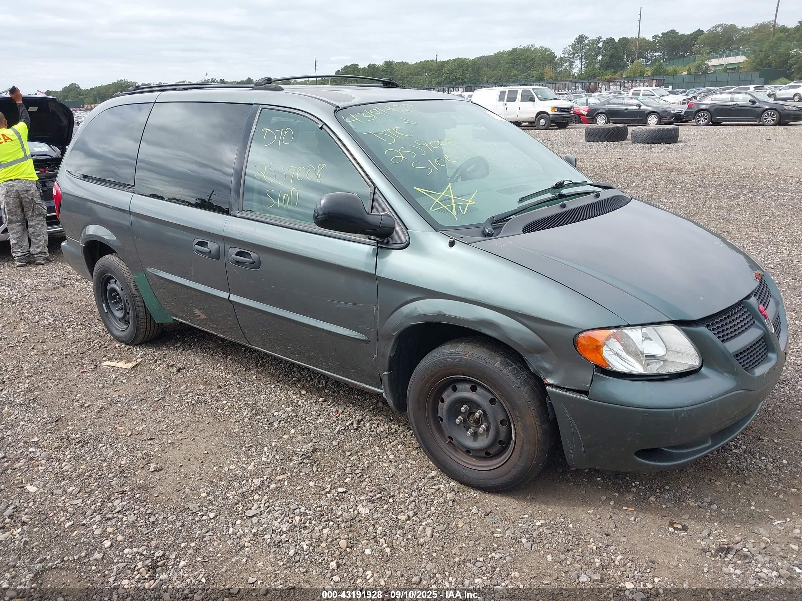 2003 Dodge Grand Caravan Se Green vin: 1D4GP24333B312447