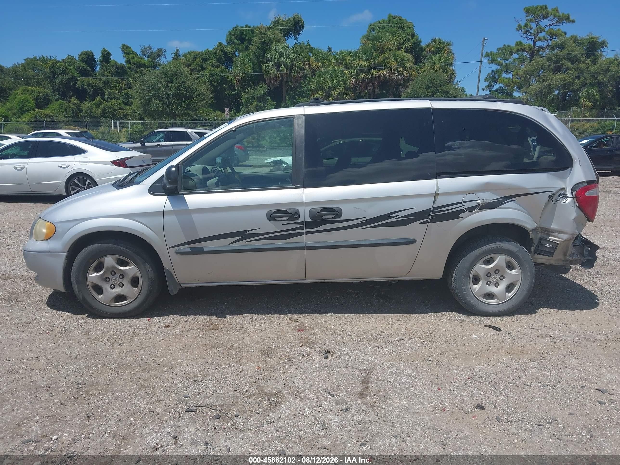2003 Dodge Grand Caravan Se Silver vin: 1D4GP24353B191355