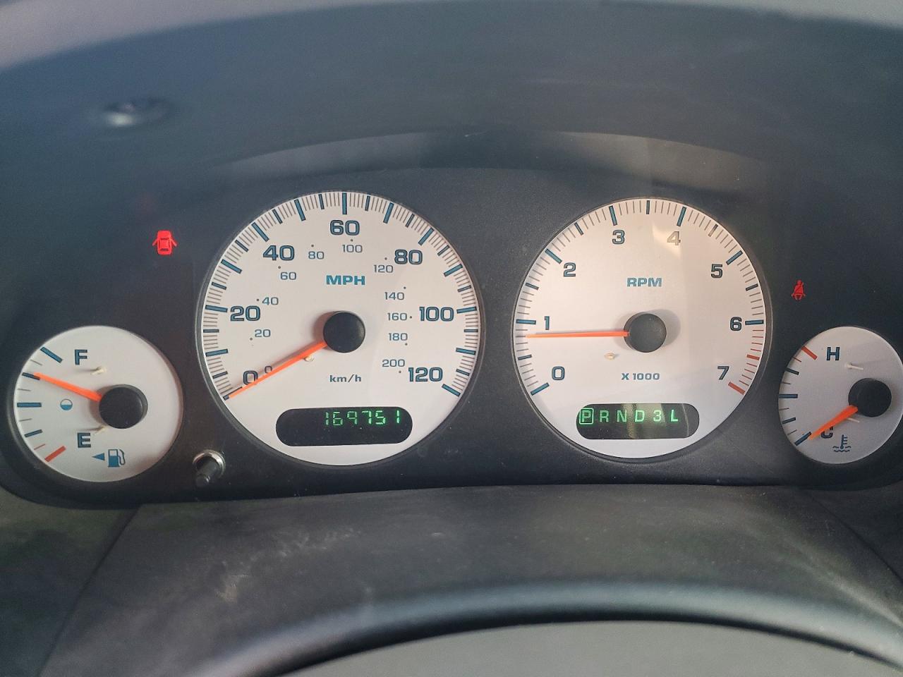 2003 Dodge Grand Caravan Se Silver vin: 1D4GP24363B230051