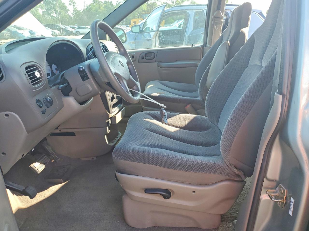 2003 Dodge Grand Caravan Se Silver vin: 1D4GP24363B230051