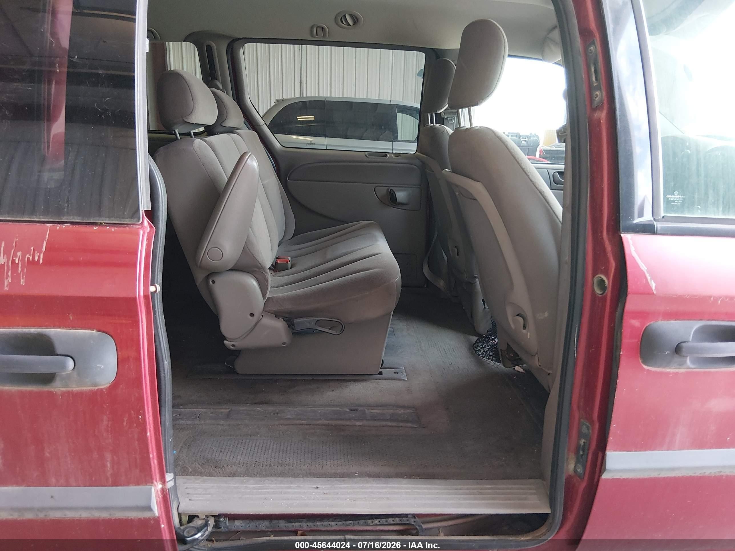 2003 Dodge Grand Caravan Se Red vin: 1D4GP24363B285311