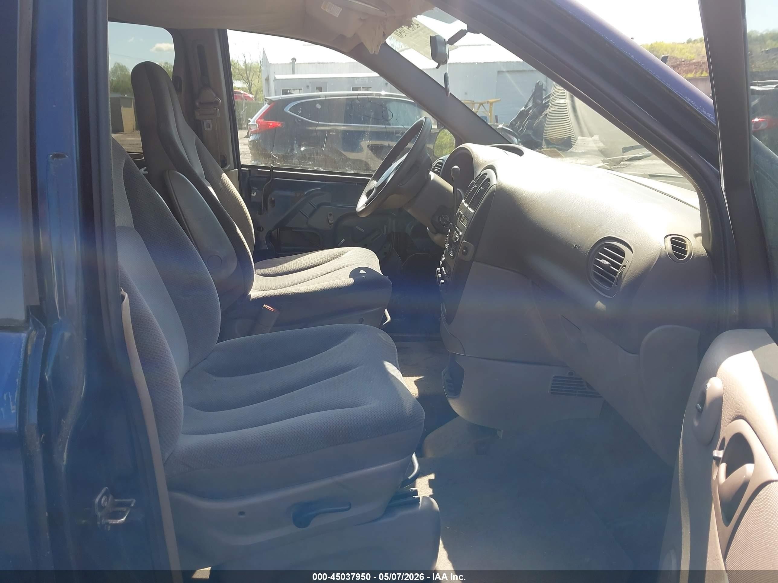 2003 Dodge Grand Caravan Se Blue vin: 1D4GP24383B157670