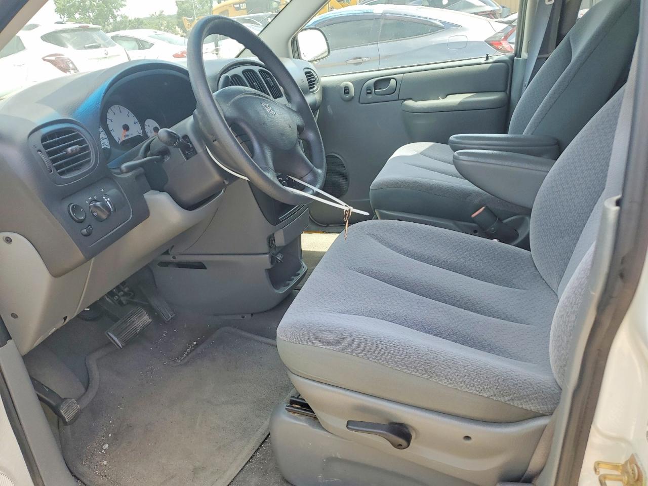 2006 Dodge Grand Caravan Le White vin: 1D4GP24E86B650013