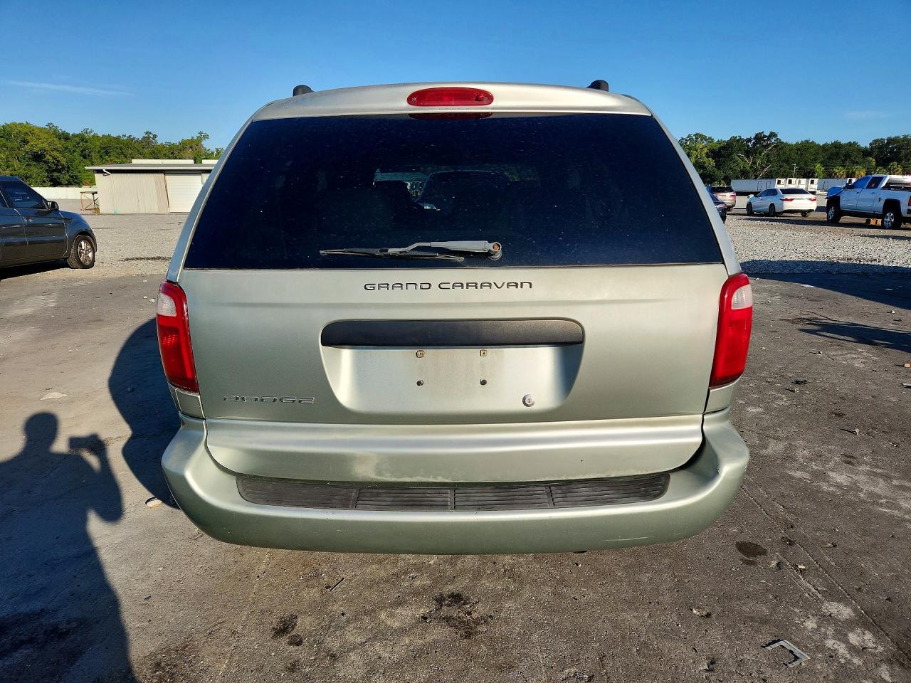 2004 Dodge Grand Caravan Se Beige vin: 1D4GP24R04B545787