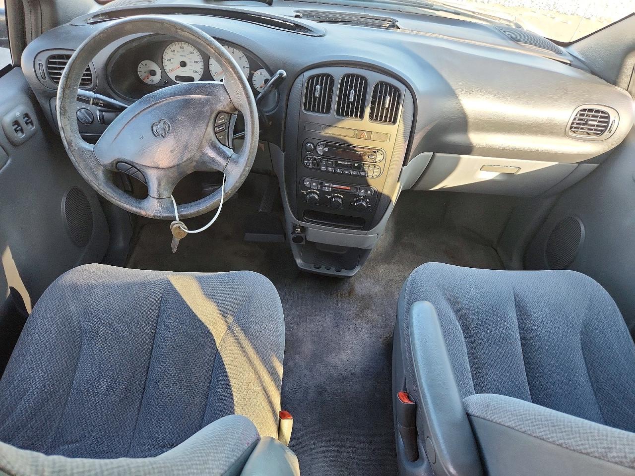 2004 Dodge Grand Caravan Se Beige vin: 1D4GP24R04B545787