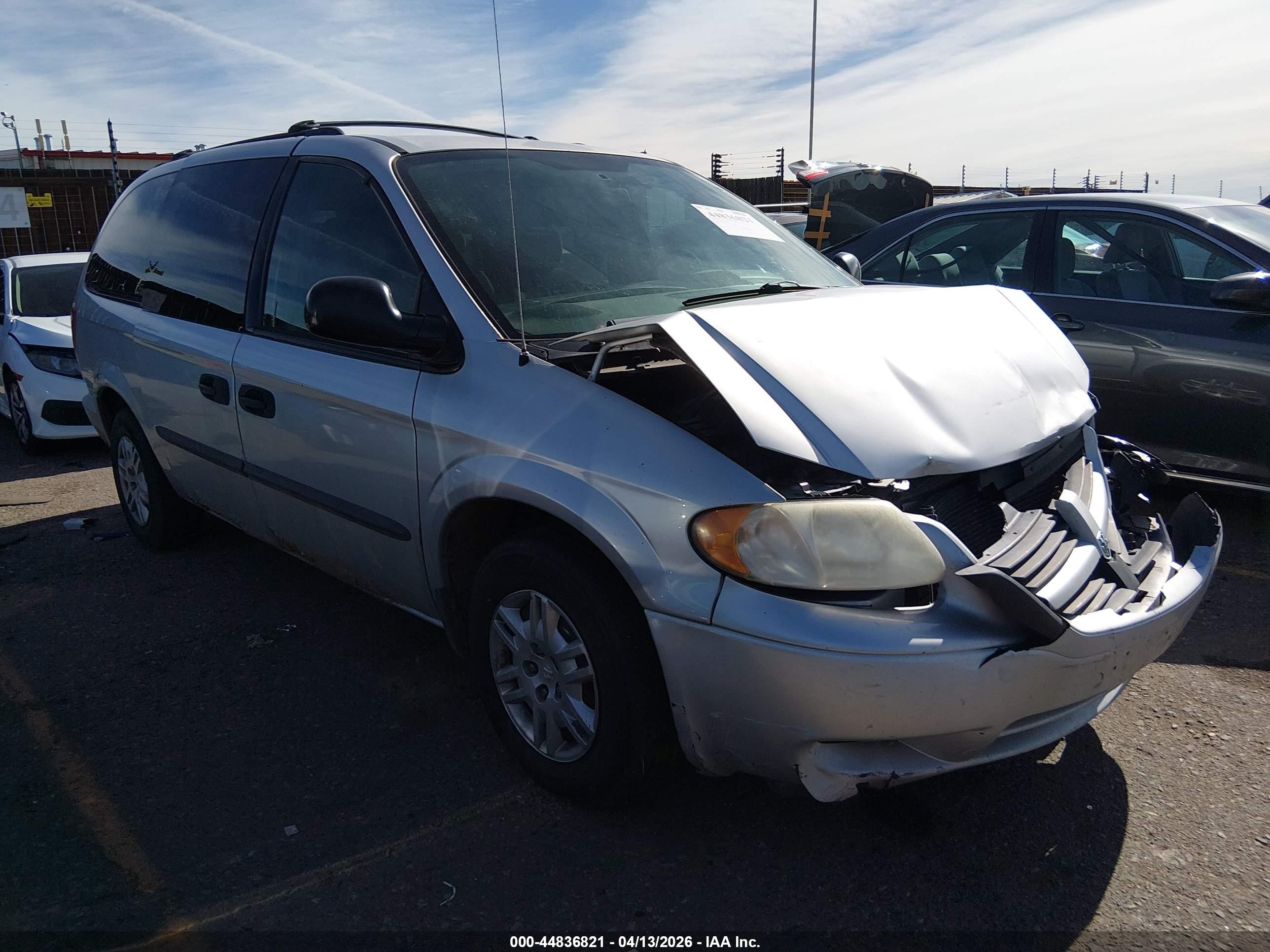 2004 Dodge Grand Caravan Se Серебряный vin: 1D4GP24R04B563299