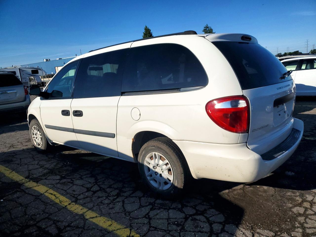 2005 Dodge Grand Caravan Se White vin: 1D4GP24R05B226388
