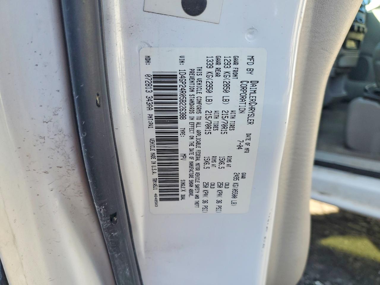 2005 Dodge Grand Caravan Se White vin: 1D4GP24R05B226388