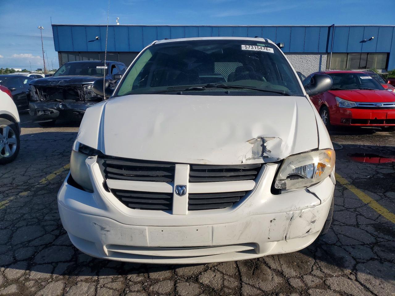 2005 Dodge Grand Caravan Se White vin: 1D4GP24R05B226388