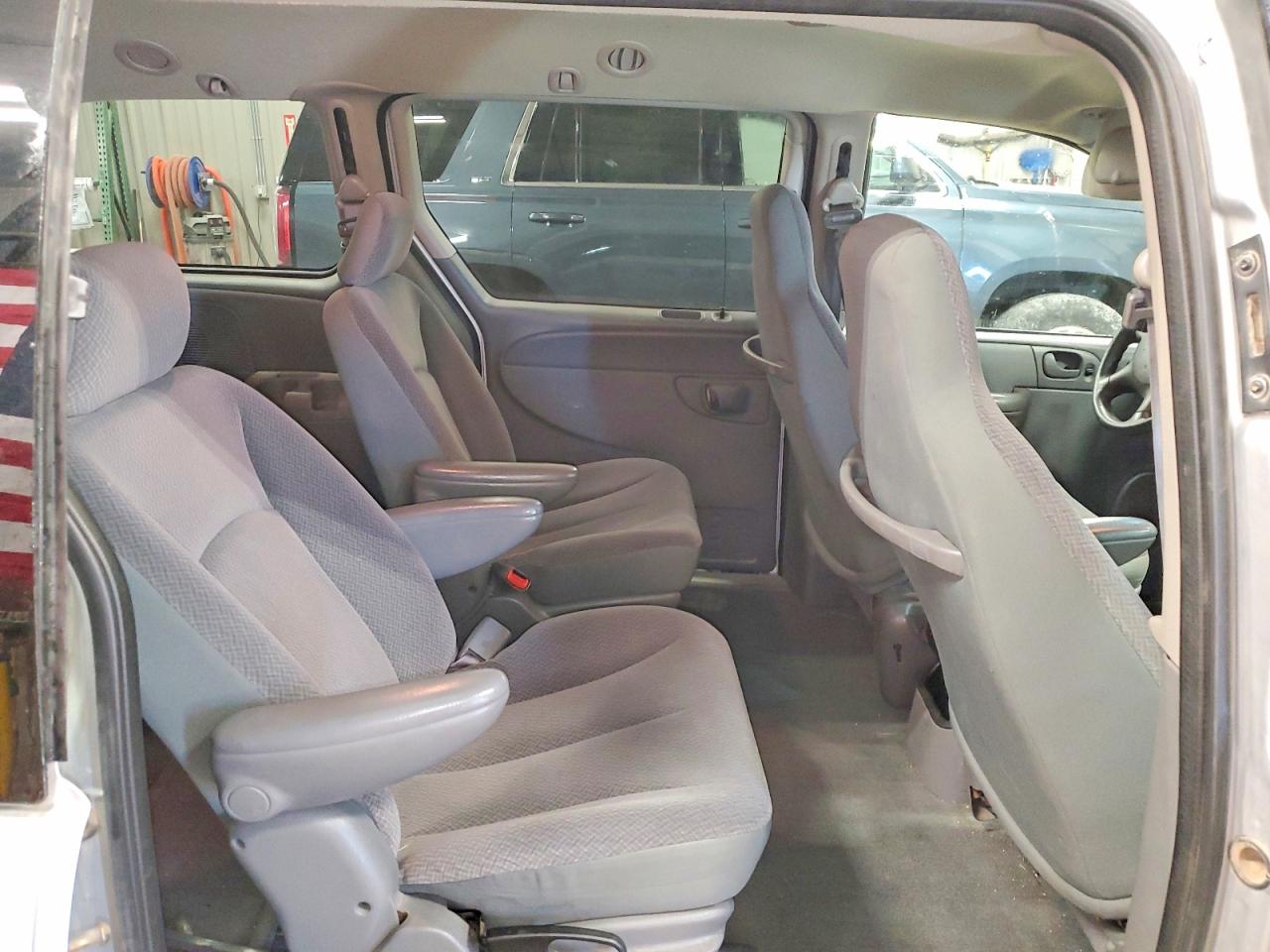 2005 Dodge Grand Caravan Se Silver vin: 1D4GP24R05B234720