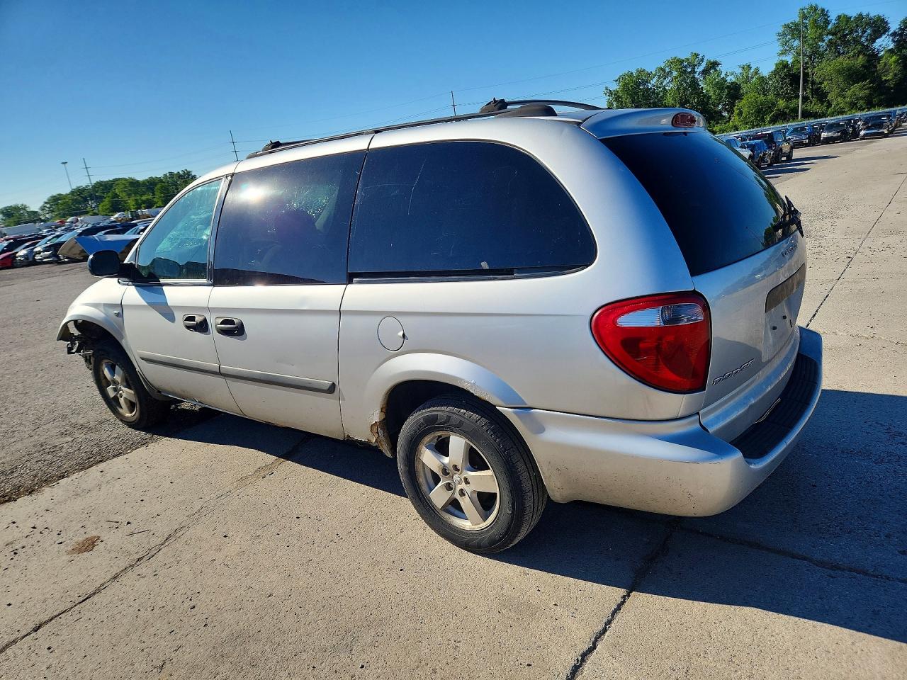 2005 Dodge Grand Caravan Se Silver vin: 1D4GP24R15B282954