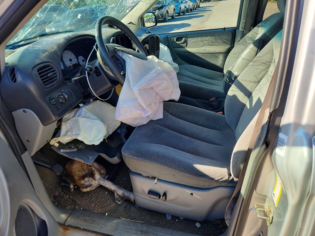 2005 Dodge Grand Caravan Se Silver vin: 1D4GP24R15B282954