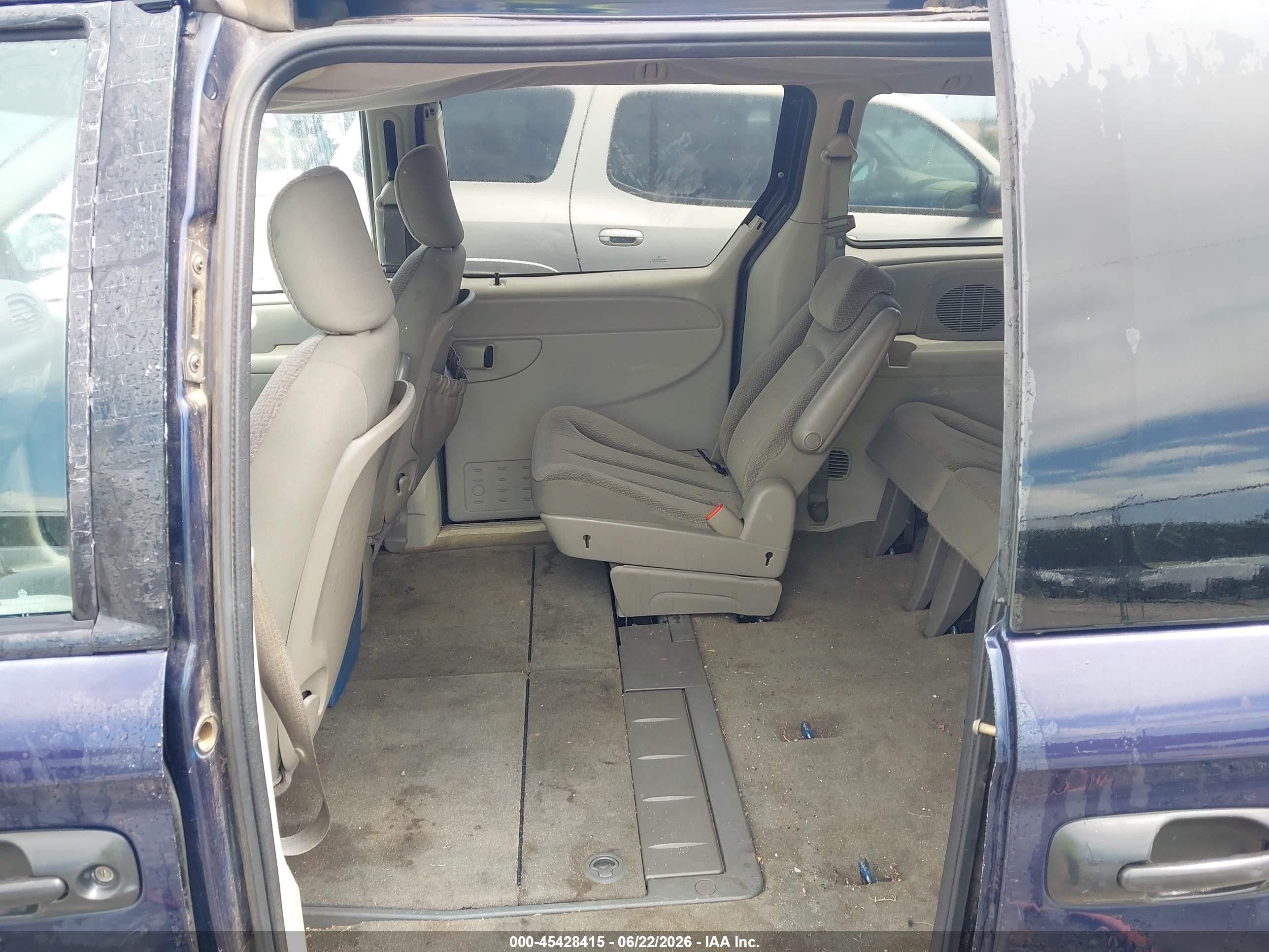 2005 Dodge Grand Caravan Se Dark Blue vin: 1D4GP24R15B429466