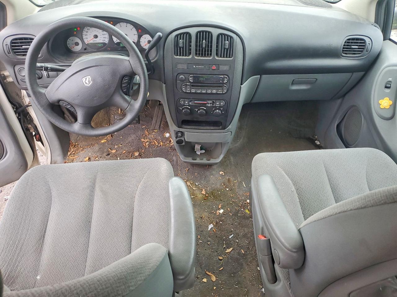 2006 Dodge Grand Caravan Se White vin: 1D4GP24R16B641060