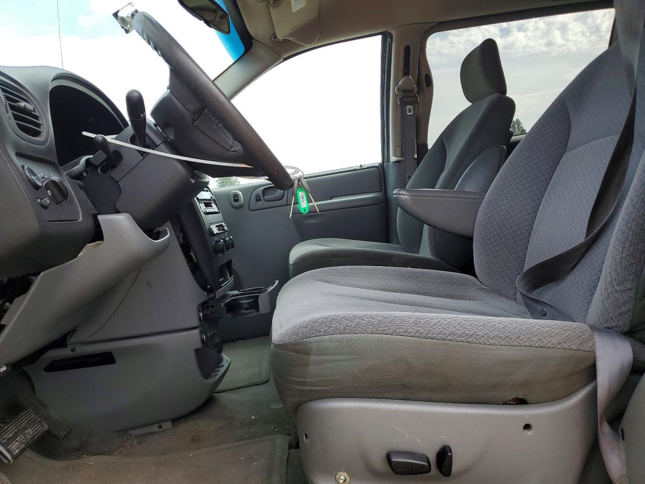2005 Dodge Grand Caravan Se Белый vin: 1D4GP24R25B389169