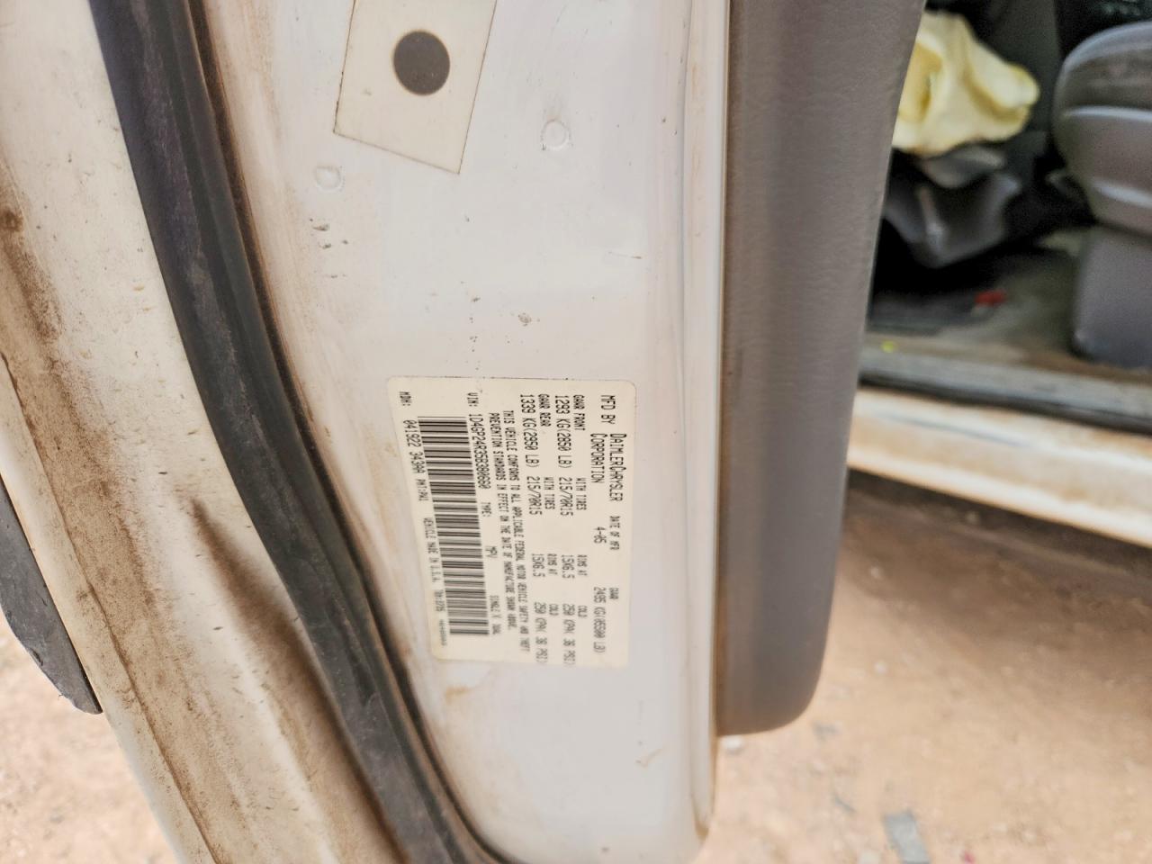 2005 Dodge Grand Caravan Se White vin: 1D4GP24R35B380660