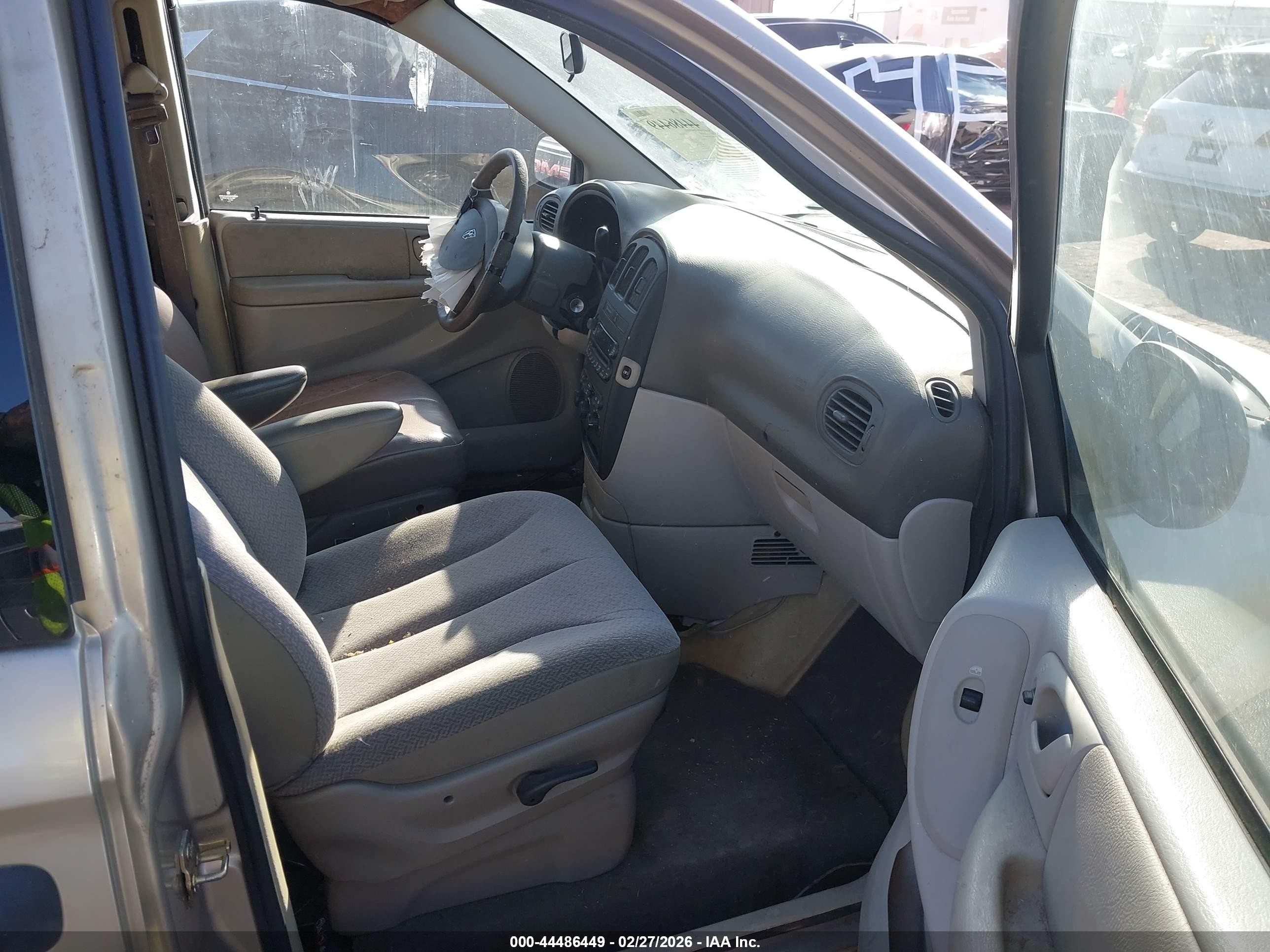 2005 Dodge Grand Caravan Se Champagne vin: 1D4GP24R35B422938