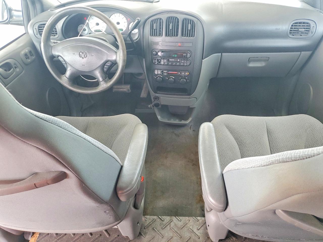 2004 Dodge Grand Caravan Se White vin: 1D4GP24R44B563354