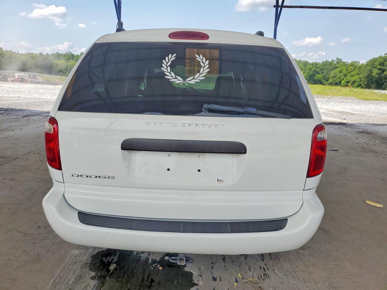 2004 Dodge Grand Caravan Se White vin: 1D4GP24R44B563354