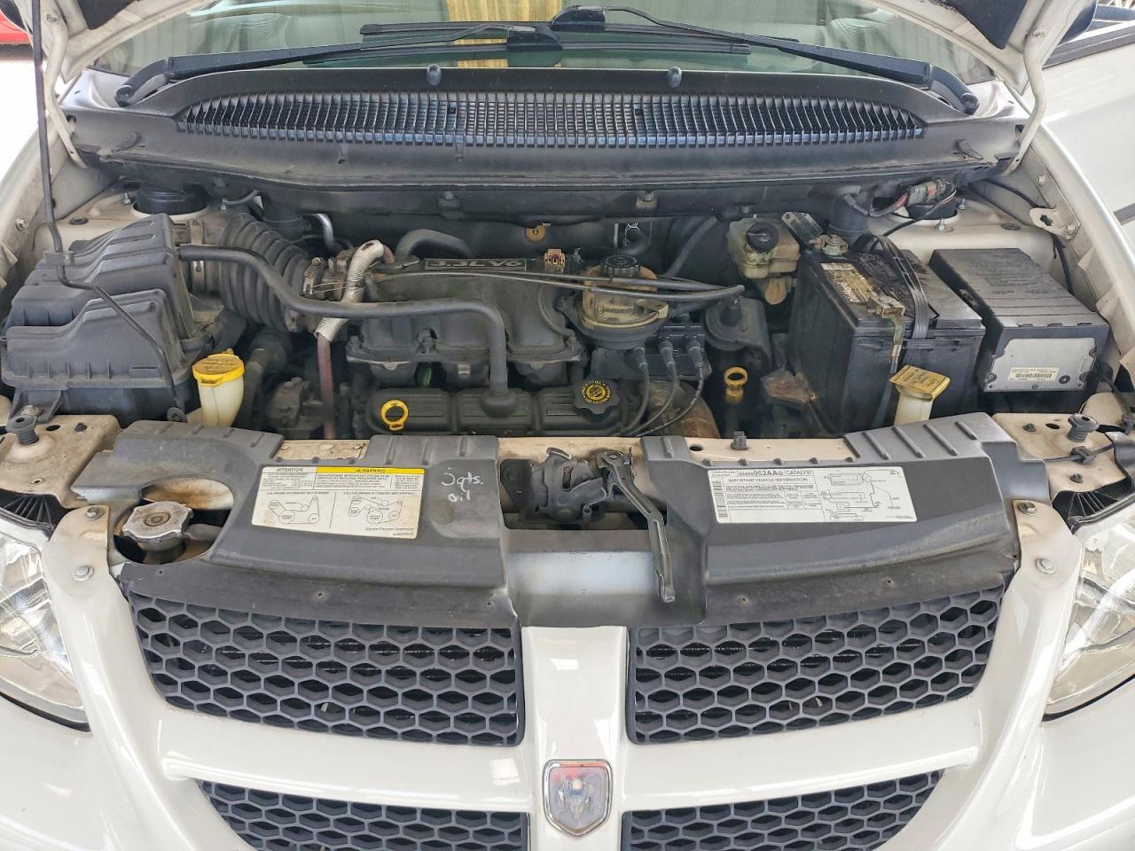 2004 Dodge Grand Caravan Se White vin: 1D4GP24R44B563354