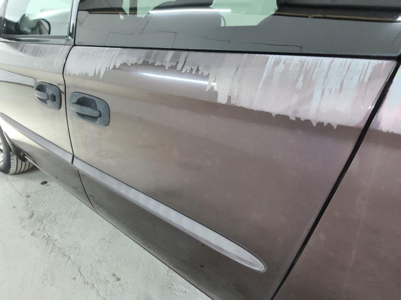 2004 Dodge Grand Caravan Se Maroon vin: 1D4GP24R44B584012 Damage: Left Rear Door, Chipped, 4
