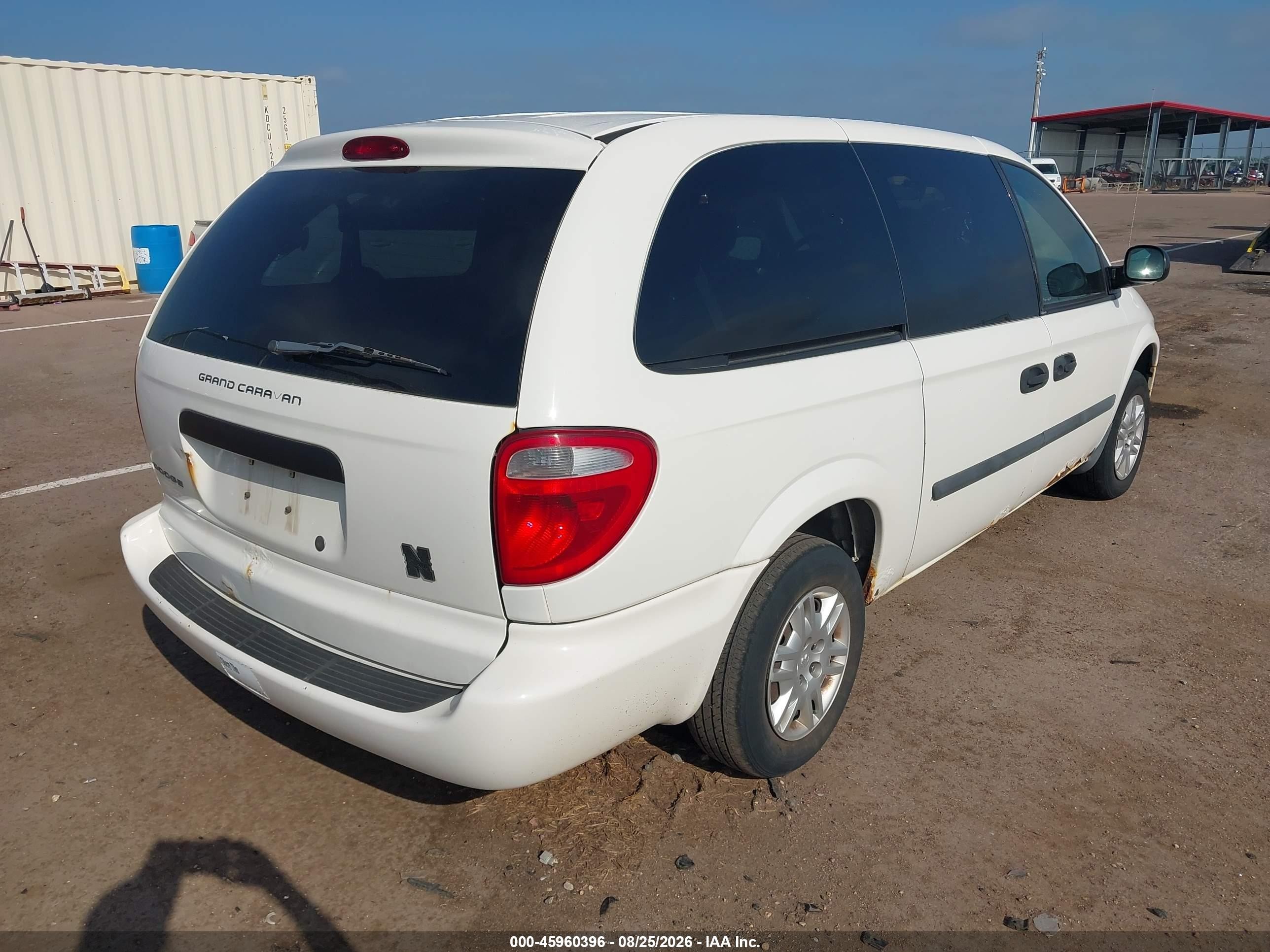 2005 Dodge Grand Caravan Se White vin: 1D4GP24R45B337008