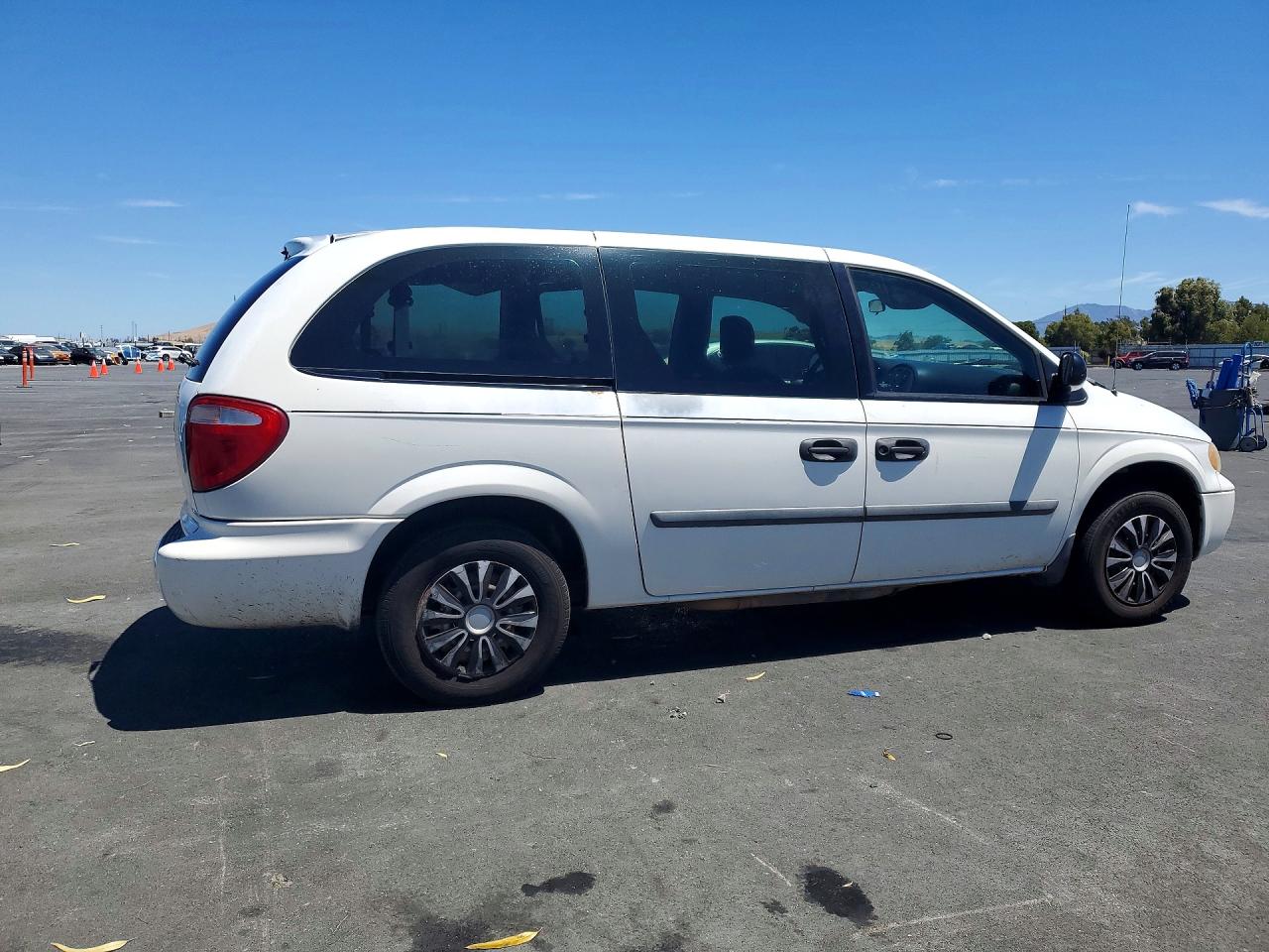 2006 Dodge Grand Caravan White vin: 1D4GP24R46B503920
