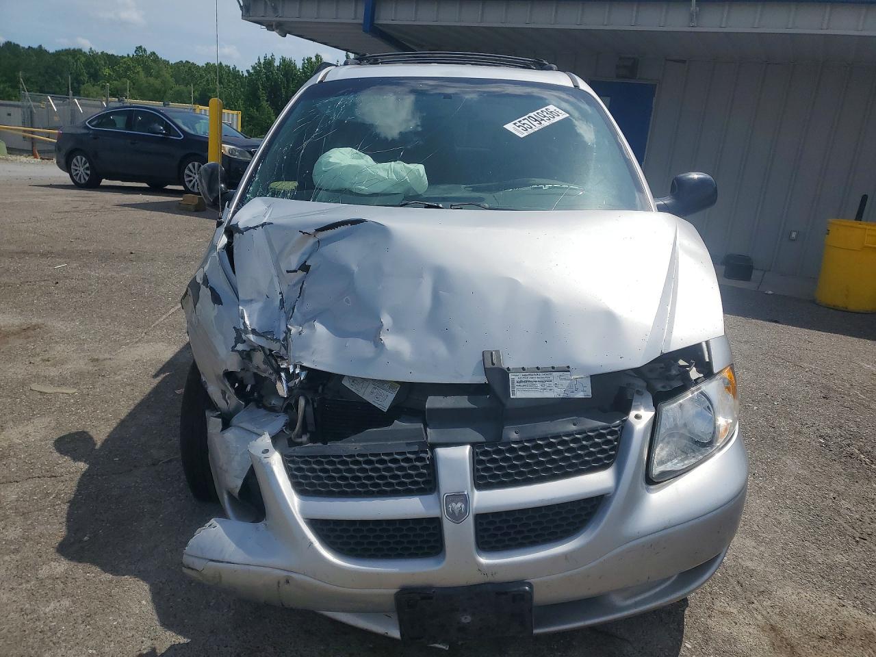 2004 Dodge Grand Caravan Silver vin: 1D4GP24R54B502997