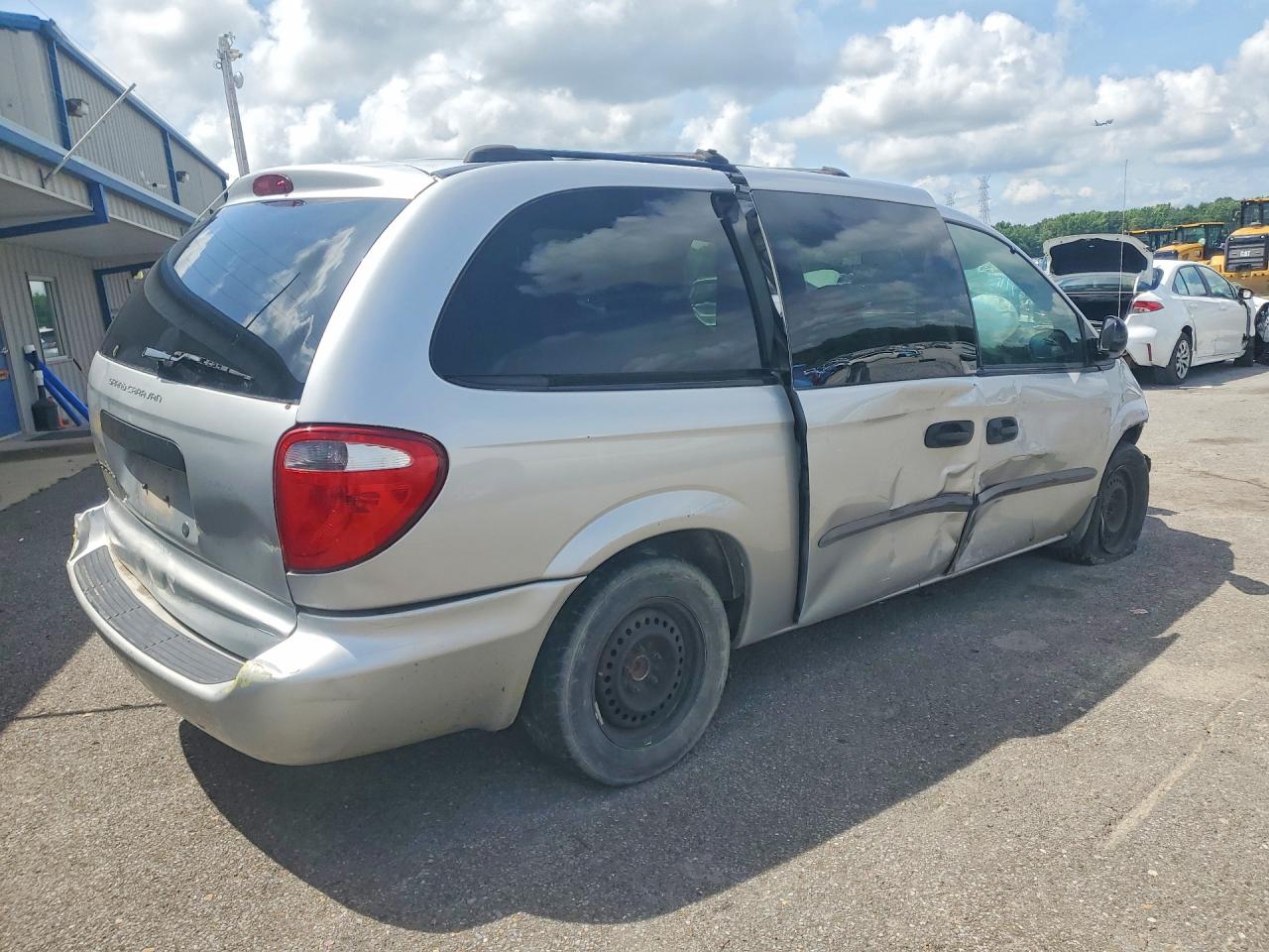 2004 Dodge Grand Caravan Silver vin: 1D4GP24R54B502997
