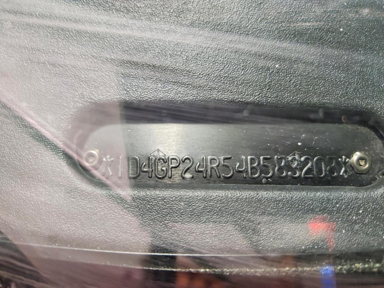 2004 Dodge Grand Caravan Se Silver vin: 1D4GP24R54B583208