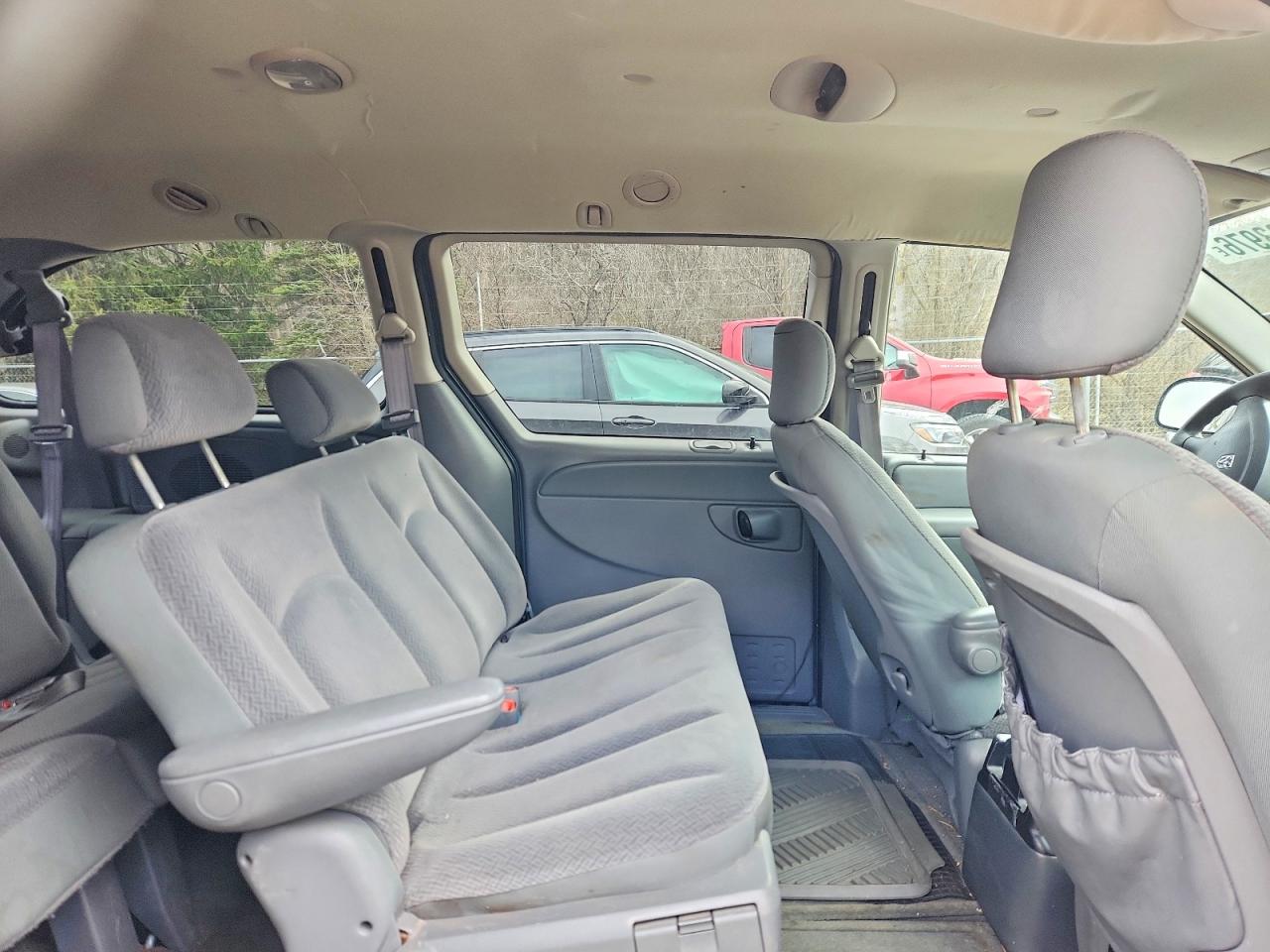 2005 Dodge Grand Caravan Teal vin: 1D4GP24R55B363360